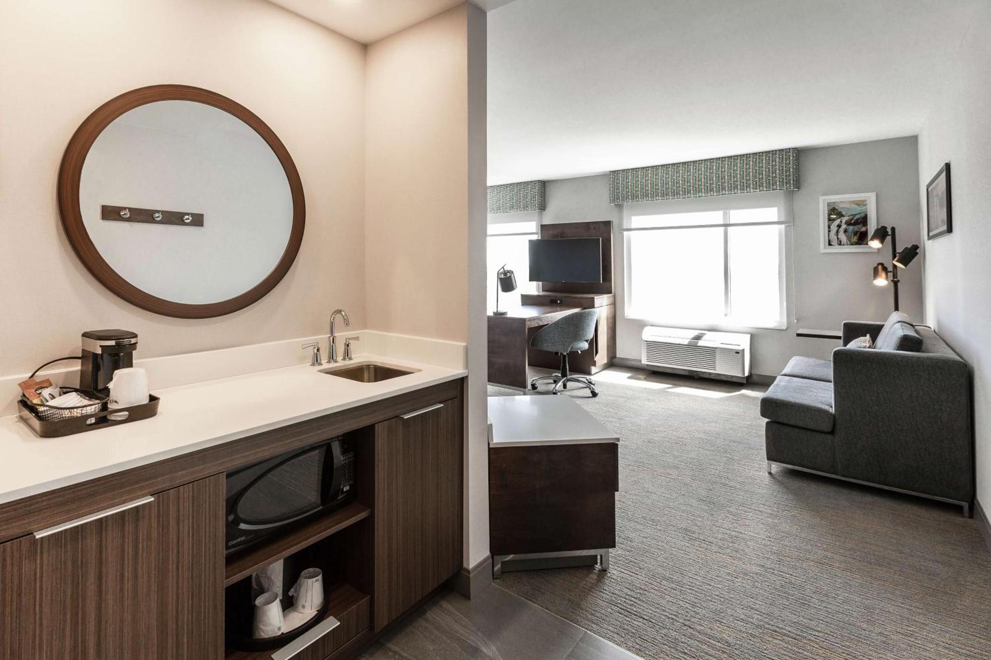 Hampton Inn & Suites By Hilton Quebec - Beauport Εξωτερικό φωτογραφία